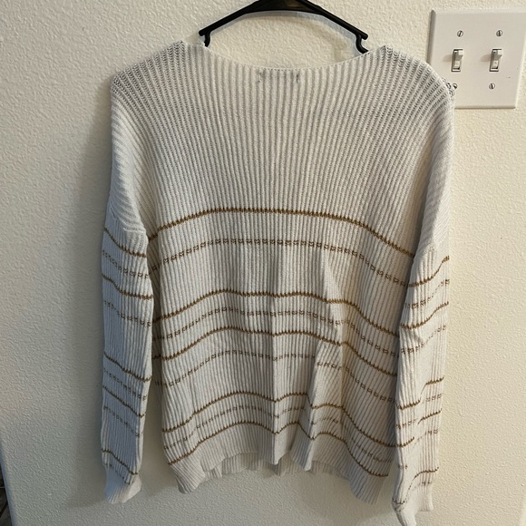 Sweater - Picture 2 of 2